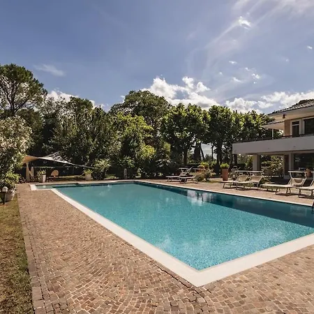 Villa Benvenuti A Eden, Con Piscina E Giardino