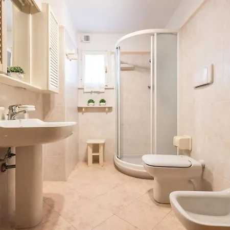 Βίλα Benvenuti A Eden, Con Piscina E Giardino