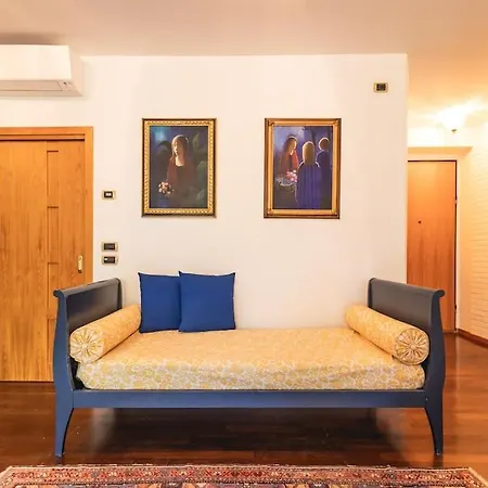 Benvenuti A Eden, Con Piscina E Giardino *