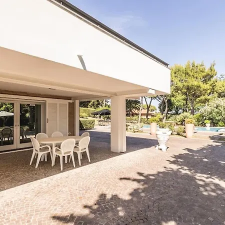 Βίλα Benvenuti A Eden, Con Piscina E Giardino